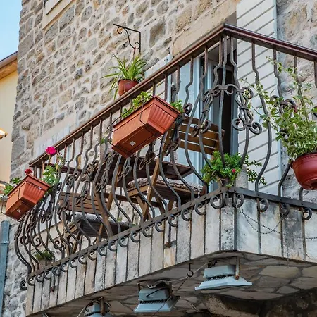 Old Town House Lina Budua